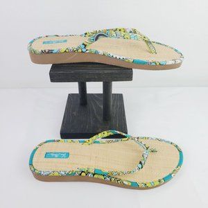 Vera Bradley Peacock Flops Flats NWOT Sz 9
